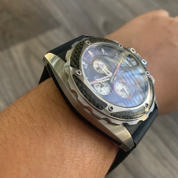 ✨Authentic FESTINA w/ Carbon Fiber✨ - Picture 5 of 5